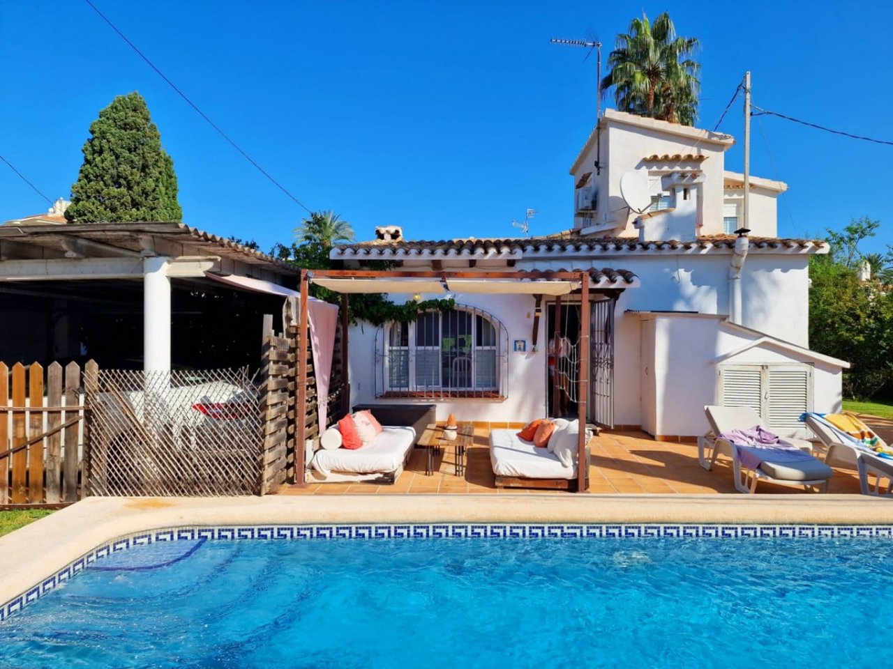 Villa met 4 slaapkamers aan het strand van Las Marinas de Dénia