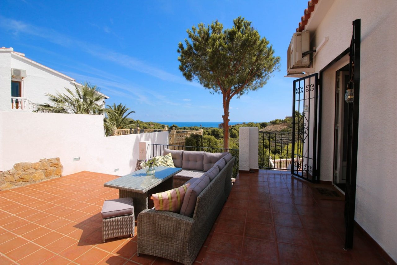 Villa met 4 slaapkamers en uitzicht op zee in Galeretes, Dénia