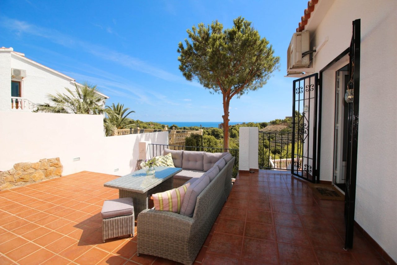 Villa met 4 slaapkamers en uitzicht op zee in Galeretes, Dénia