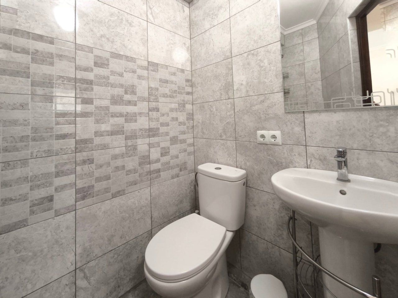 Villa met gastenappartementen en uitzicht op zee in Montgó, Dénia