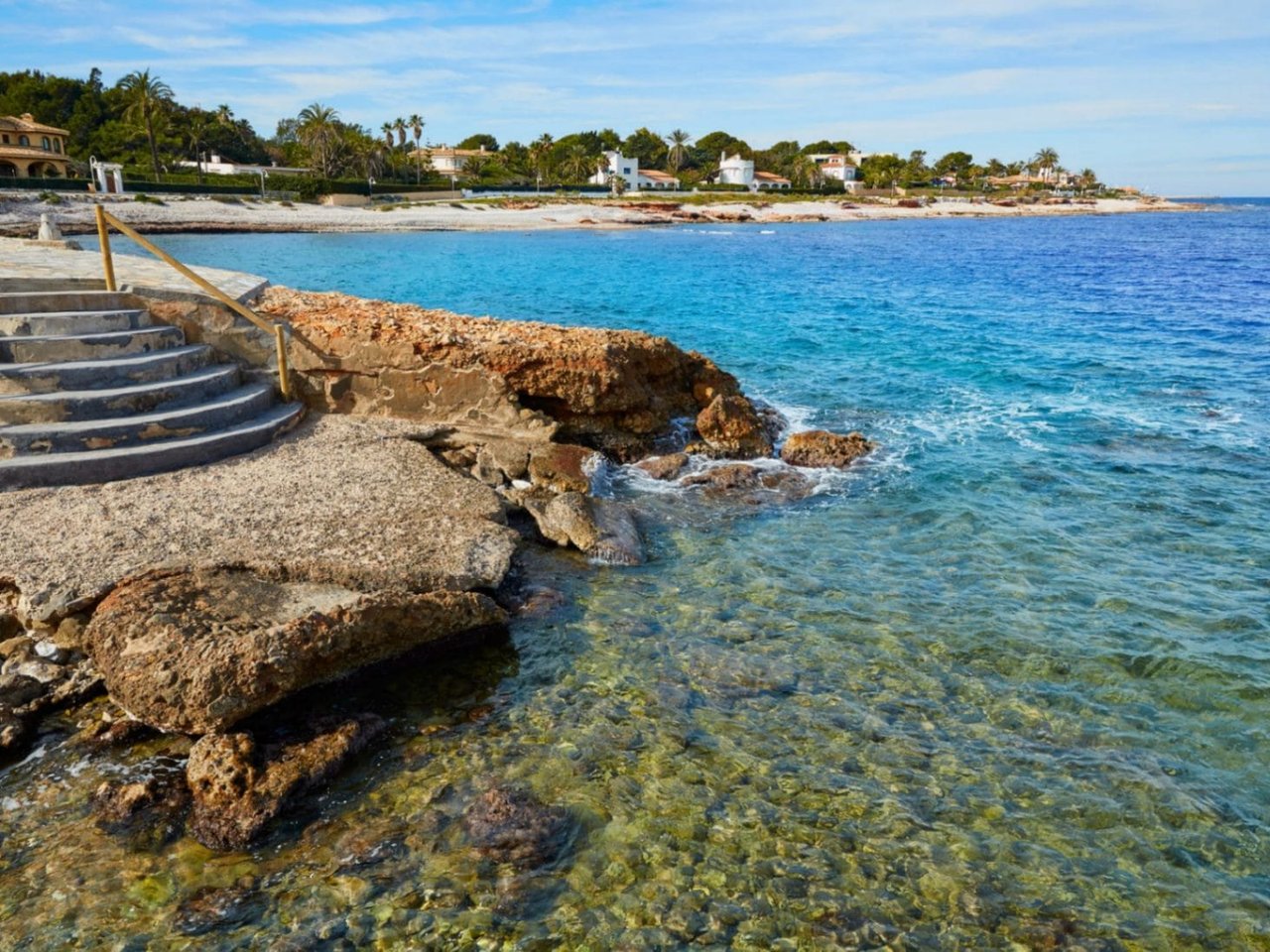 Nieuwbouw villa met 3 slaapkamers en uitzicht op zee in Dénia