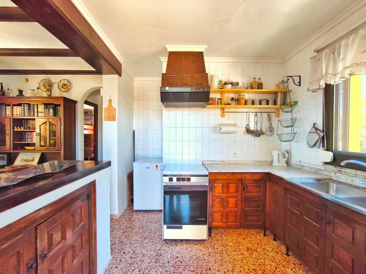 Villa met uitzicht op zee en gastenappartement in Montgó, Dénia