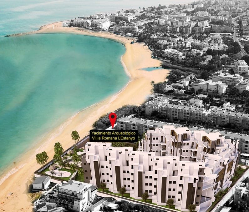 Apartamento de obra nueva en primera línea en playa en Dénia