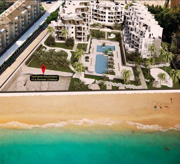 Apartamento de obra nueva en primera línea en playa en Dénia