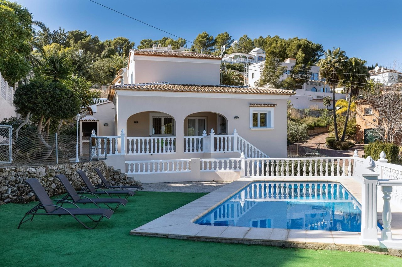 Villa de 3 dormitorios cerca del Arenal Jávea