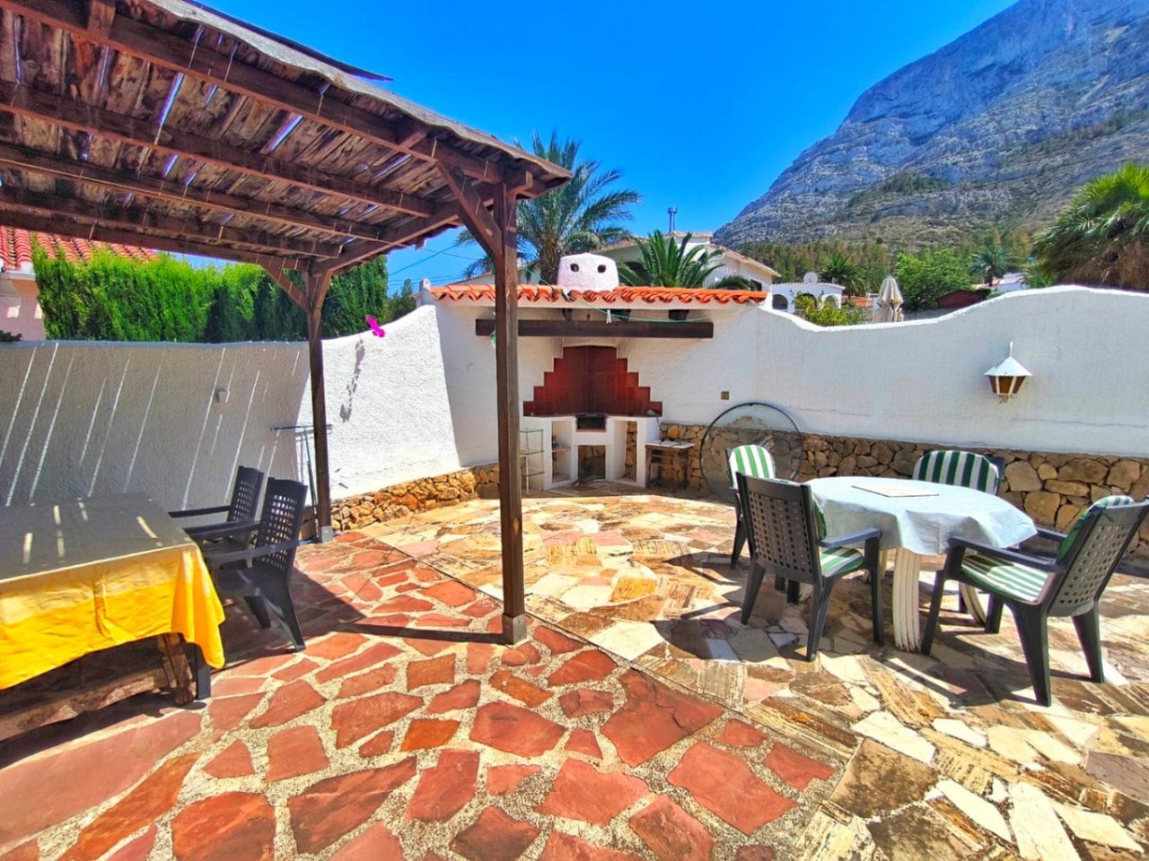Villa met 2 slaapkamers en uitzicht op zee in Montgó, Dénia