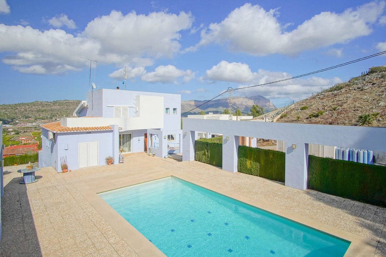 8150PED Villa en venta en Pedreguer