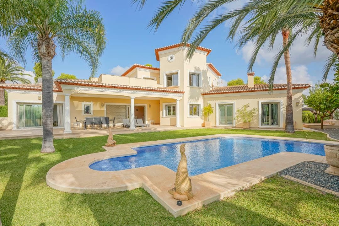 6054BEN Villa tradicional española en venta en Benissa