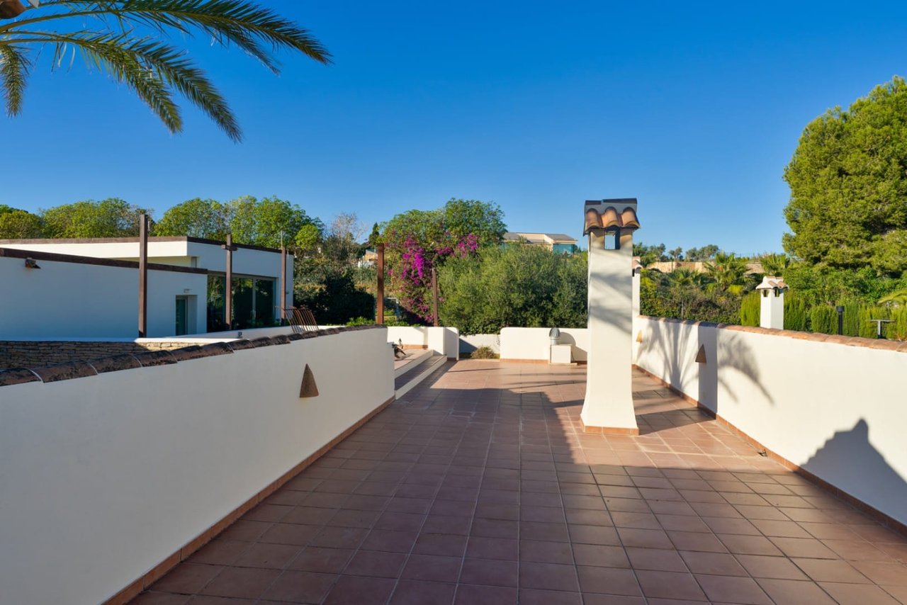 Renovated finca with a lot of charm with guest apartment