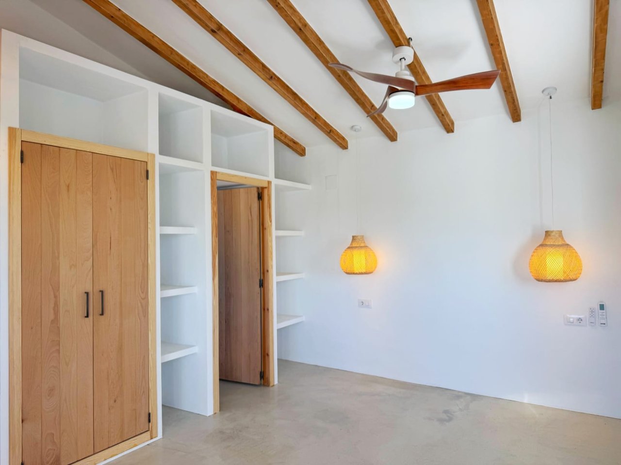 Finca Ibiza style con 4 dormitorios y apartamento de invitados