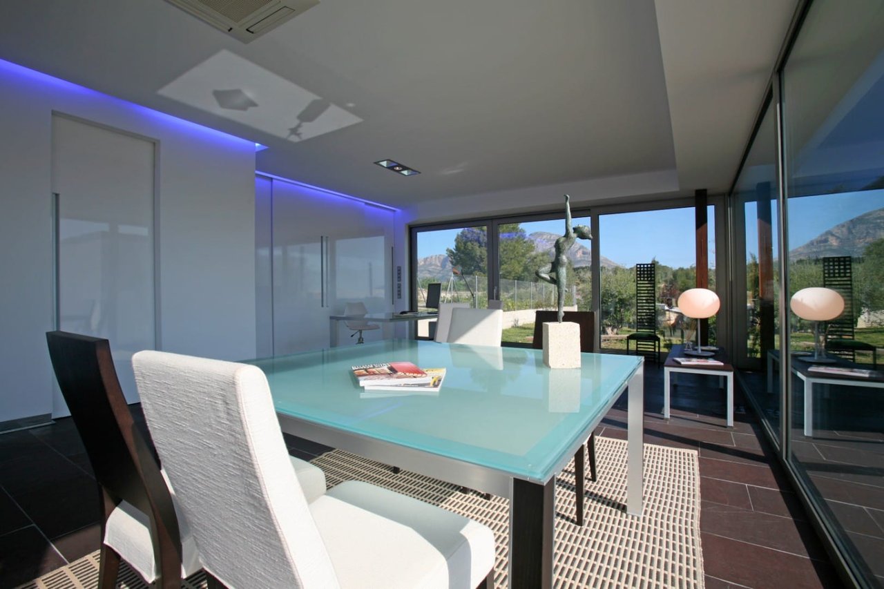Renovated finca with a lot of charm with guest apartment