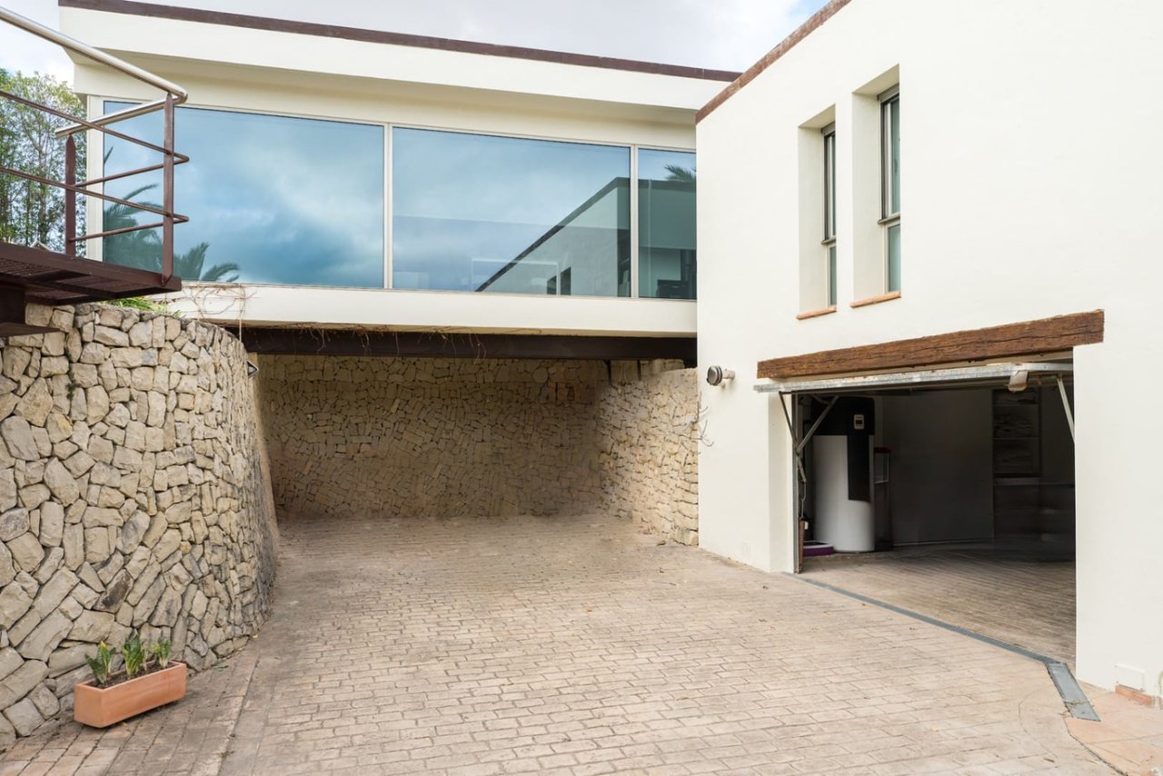 Renovated finca with a lot of charm with guest apartment