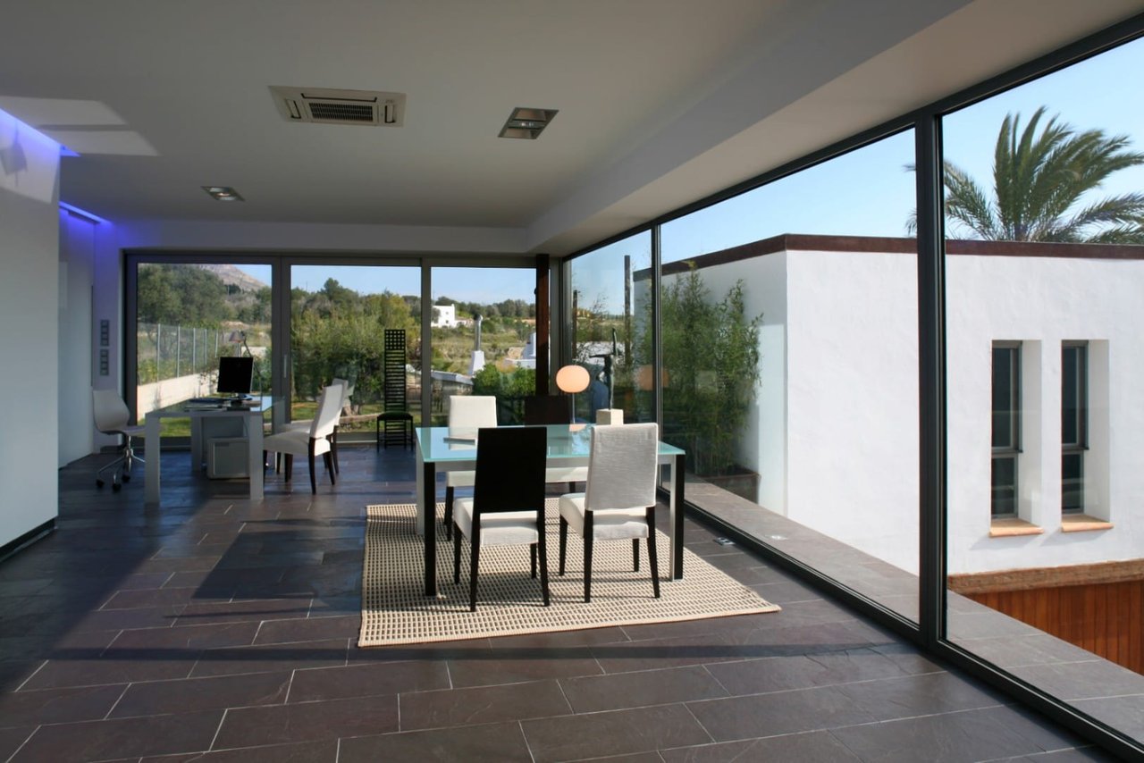 Renovated finca with a lot of charm with guest apartment
