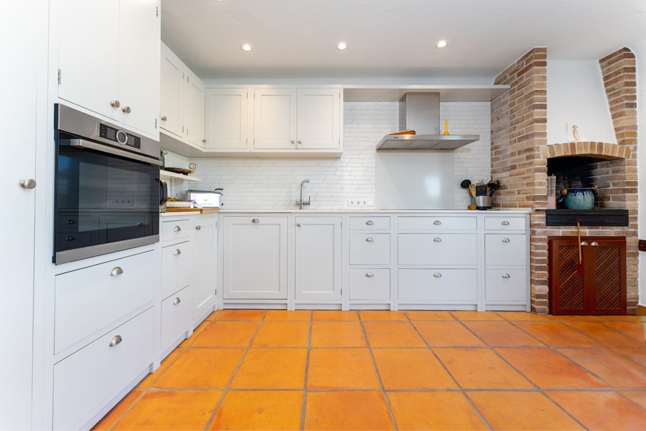 Renovated finca with a lot of charm with guest apartment