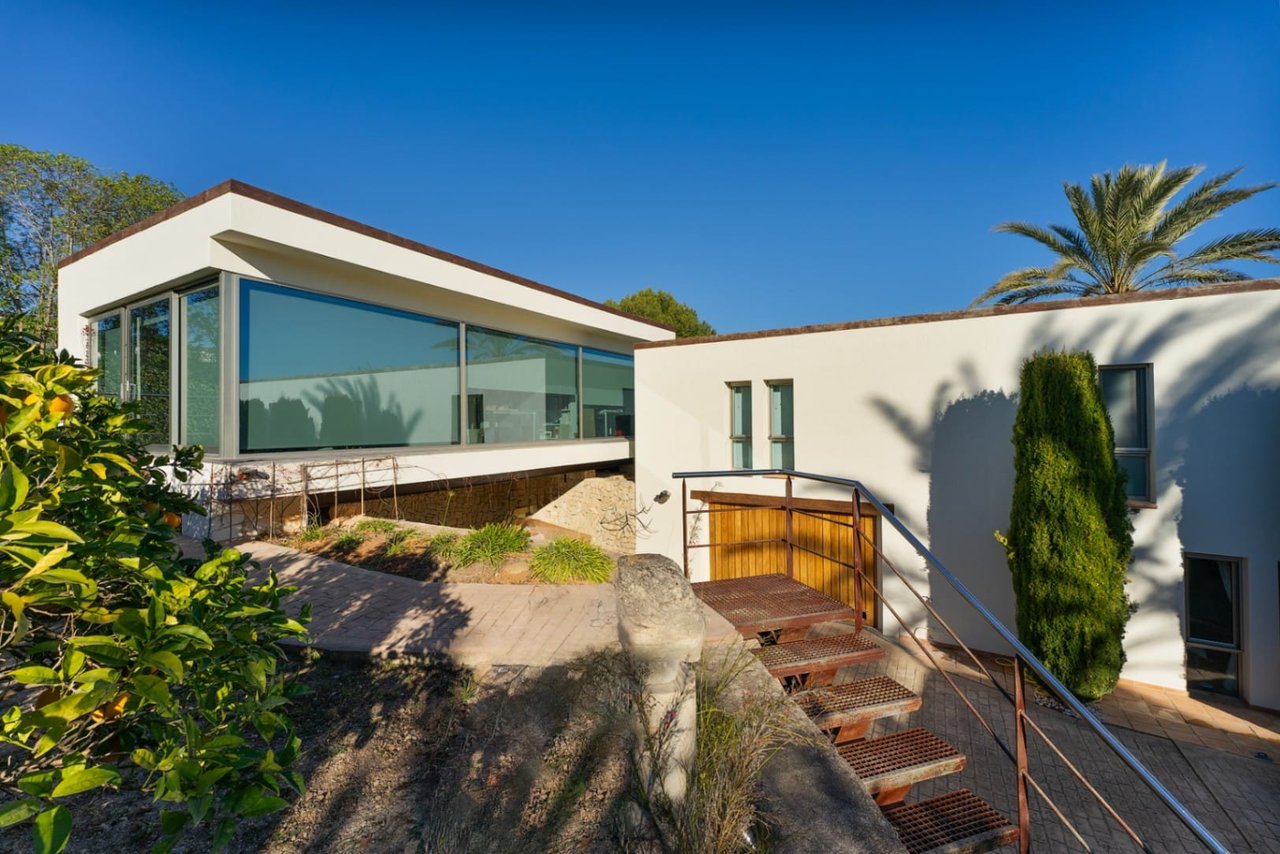 Renovated finca with a lot of charm with guest apartment