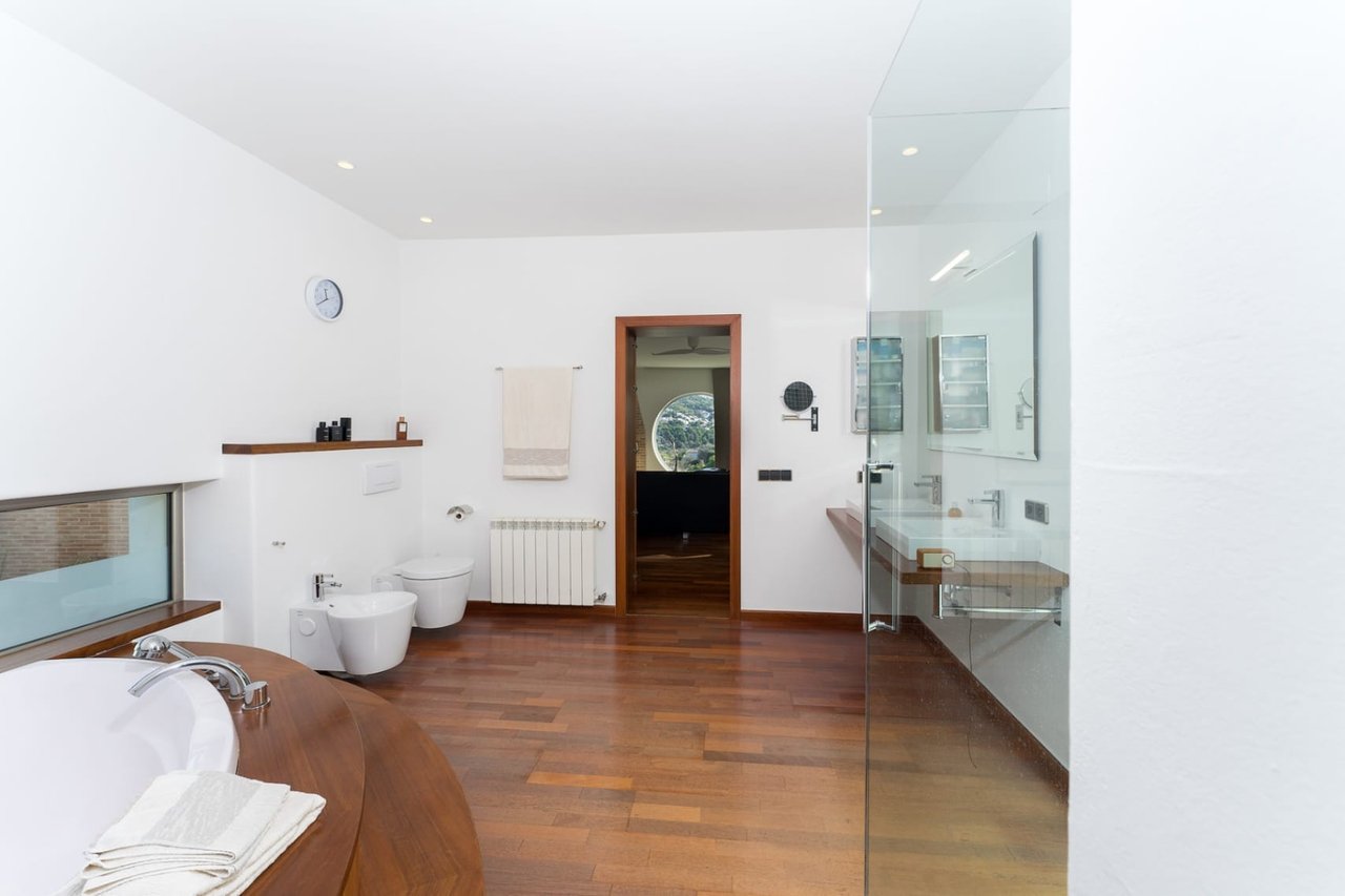Renovated finca with a lot of charm with guest apartment