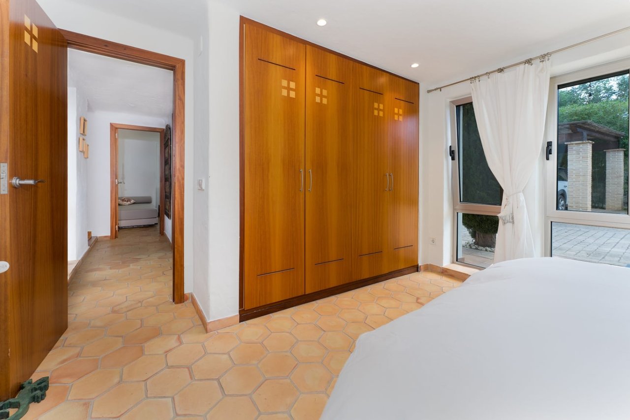 Renovated finca with a lot of charm with guest apartment