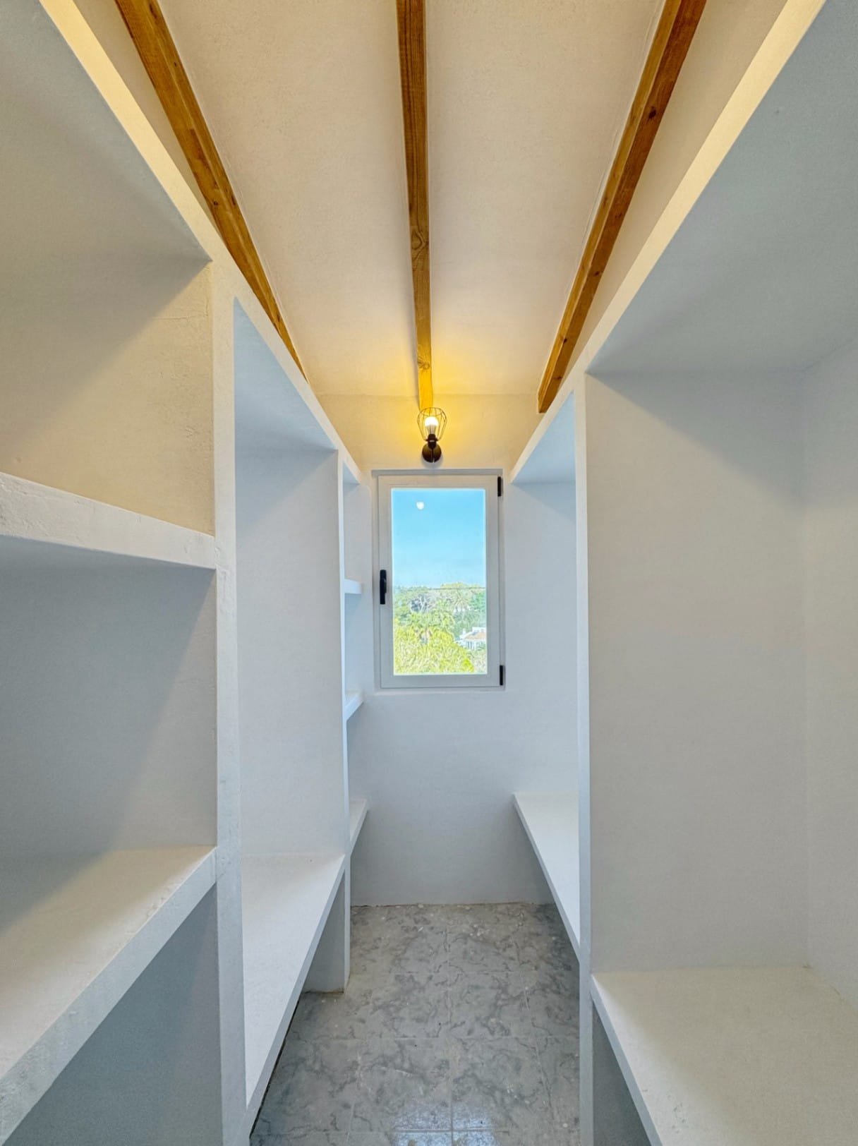 Finca Ibiza style con 4 dormitorios y apartamento de invitados