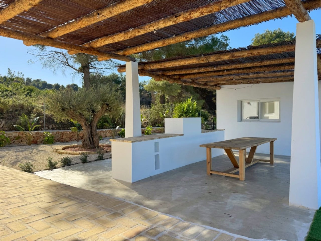 Finca Ibiza style con 4 dormitorios y apartamento de invitados