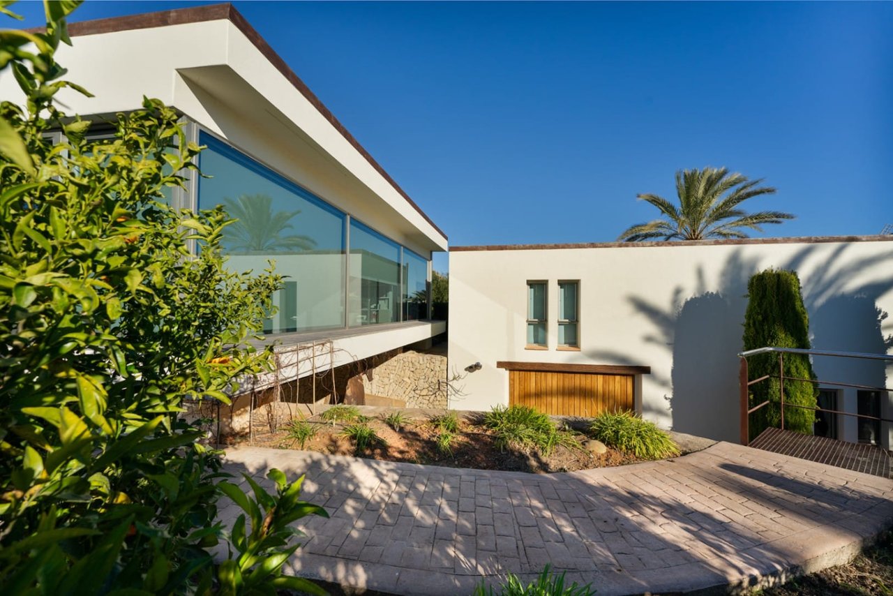 Renovated finca with a lot of charm with guest apartment
