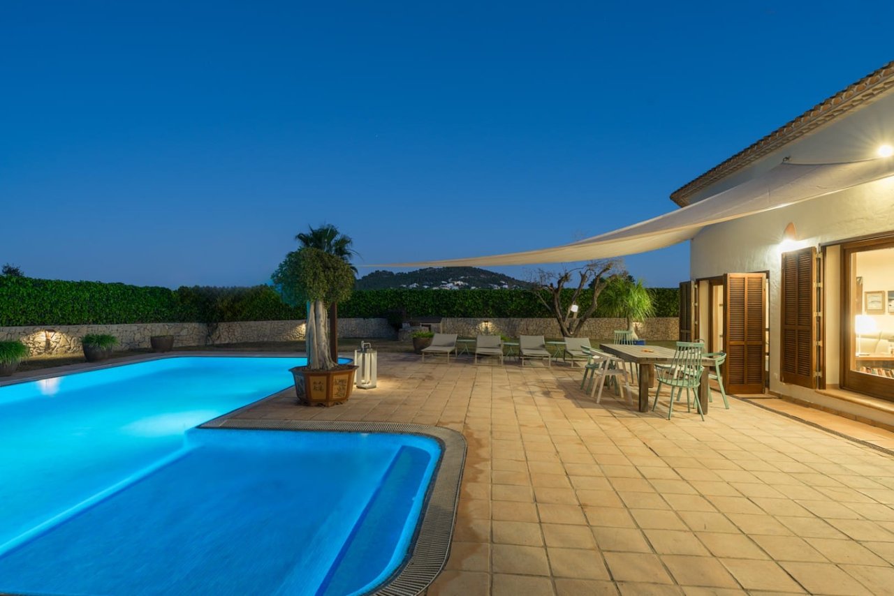 Renovated finca with a lot of charm with guest apartment