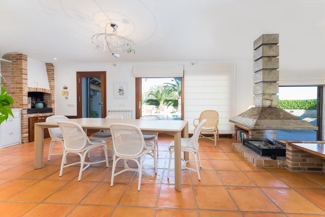 Renovated finca with a lot of charm with guest apartment