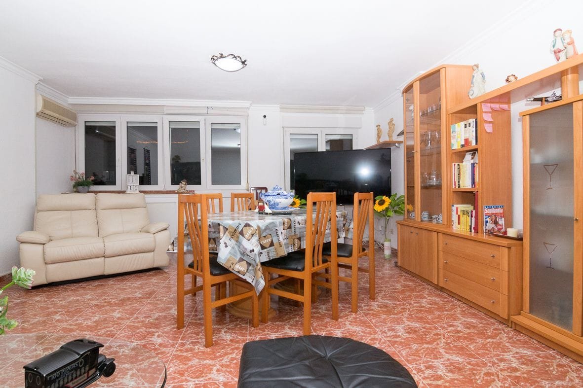Piso de gran tamaño en venta.