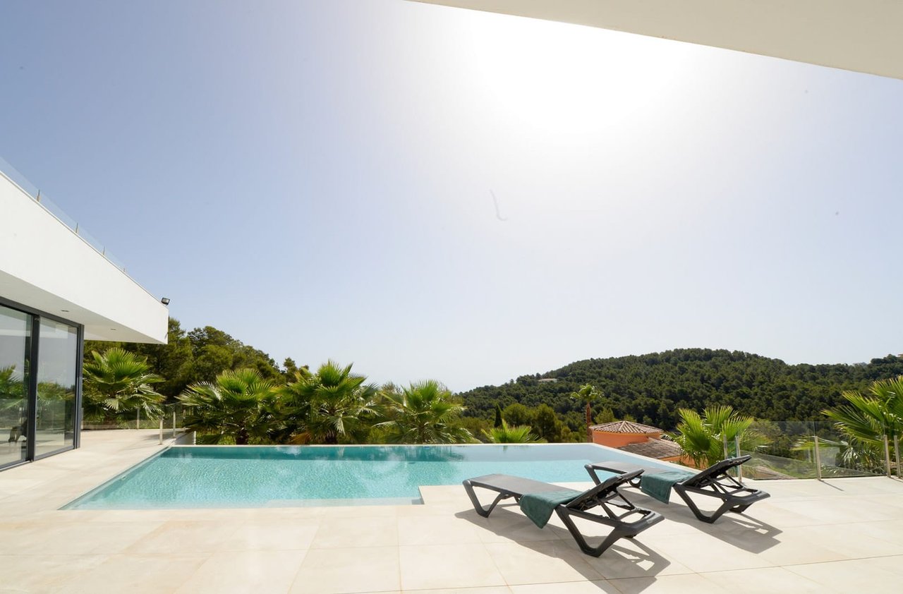 4618JAV Impressive modern luxury villa with sea views for sale in Jávea
