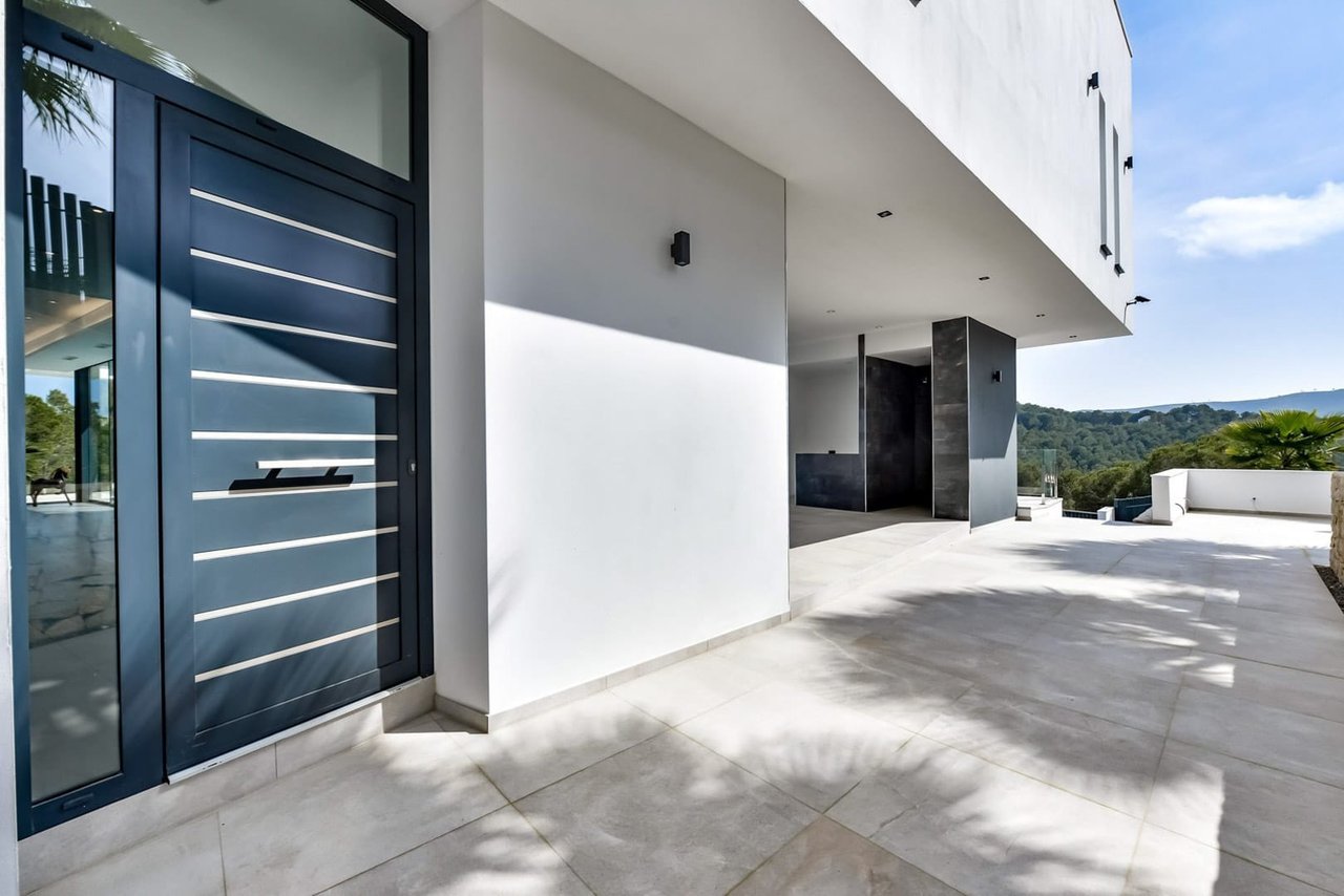 4618JAV Impressive modern luxury villa with sea views for sale in Jávea