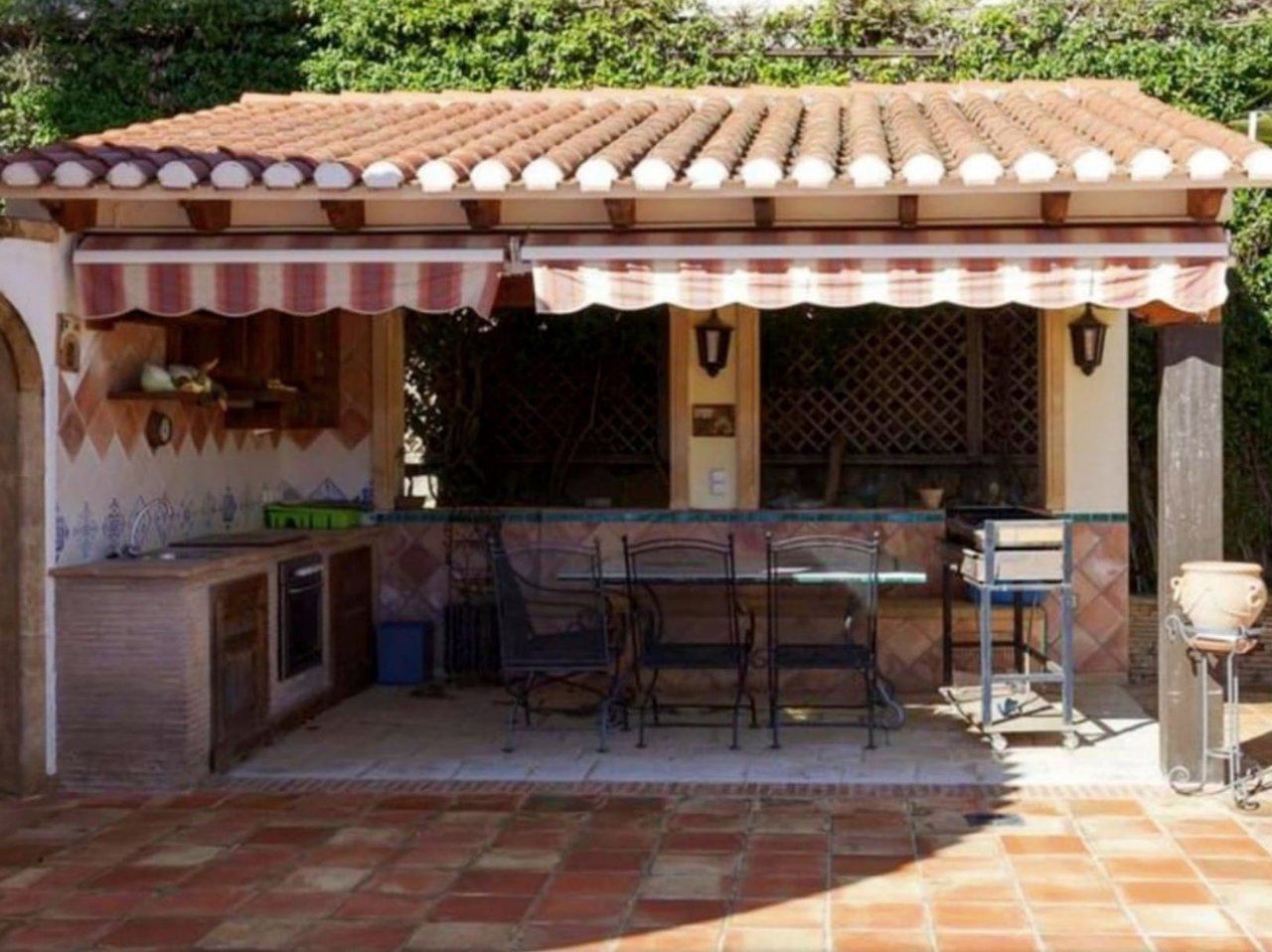 Villa con apartamento de invitados en el Montgó, Dénia
