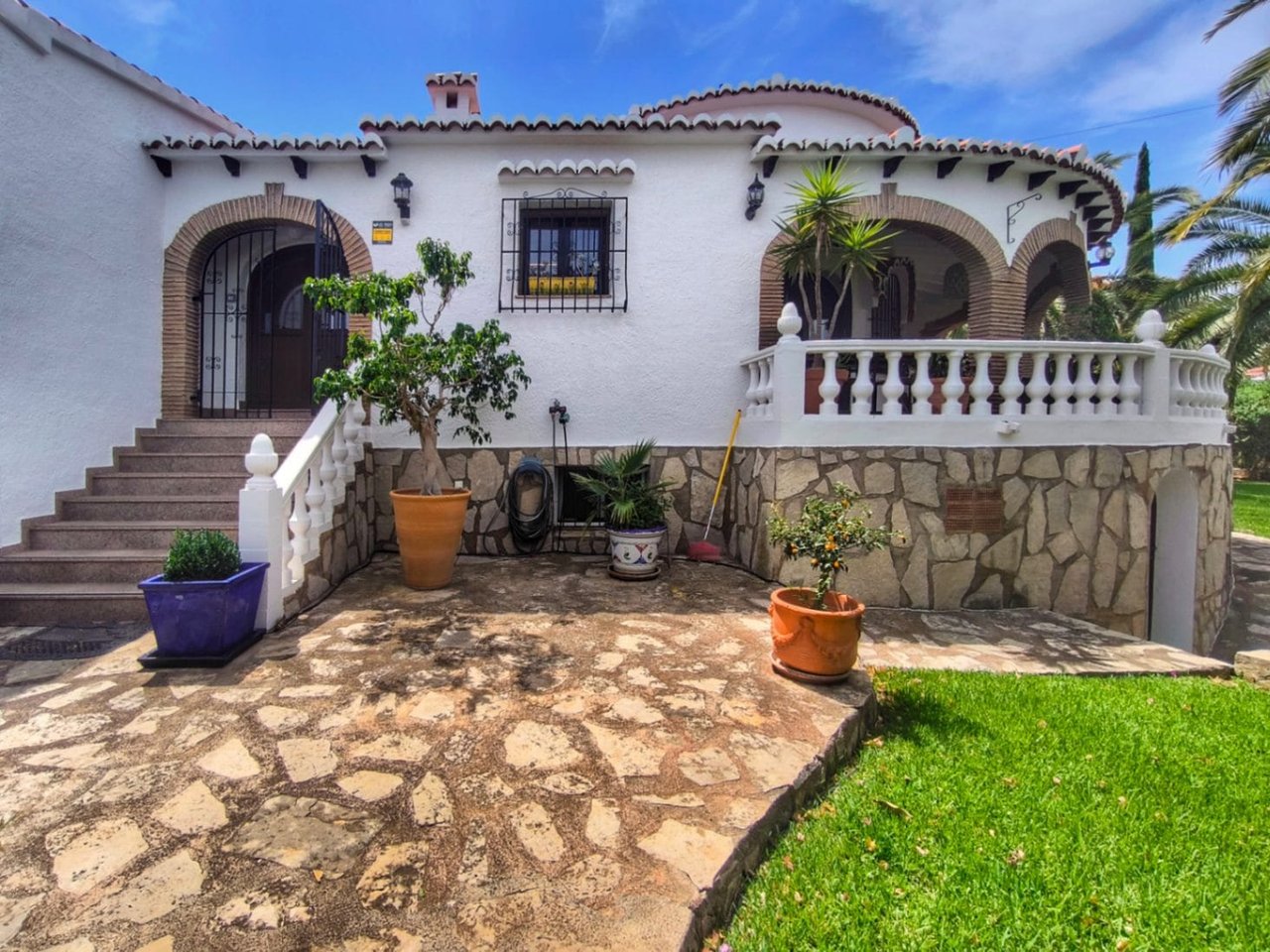Villa de 3 dormitorios renovada en el Montgó, Dénia