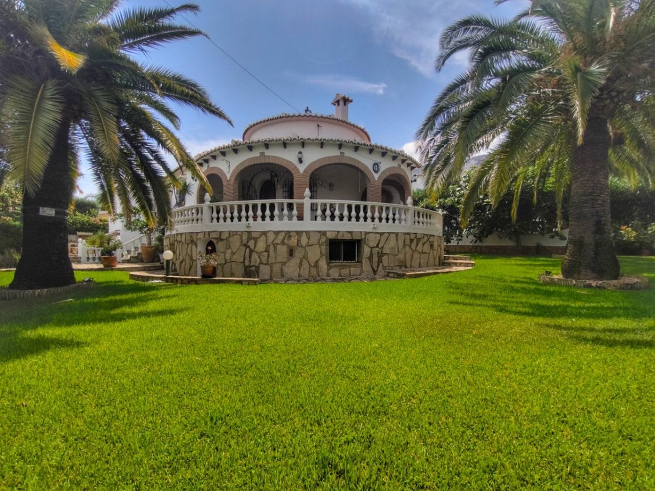 Villa de 3 dormitorios renovada en el Montgó, Dénia