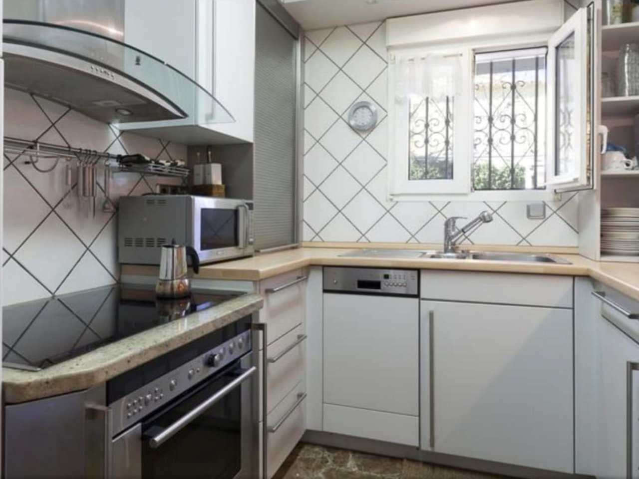 Villa con apartamento de invitados en el Montgó, Dénia