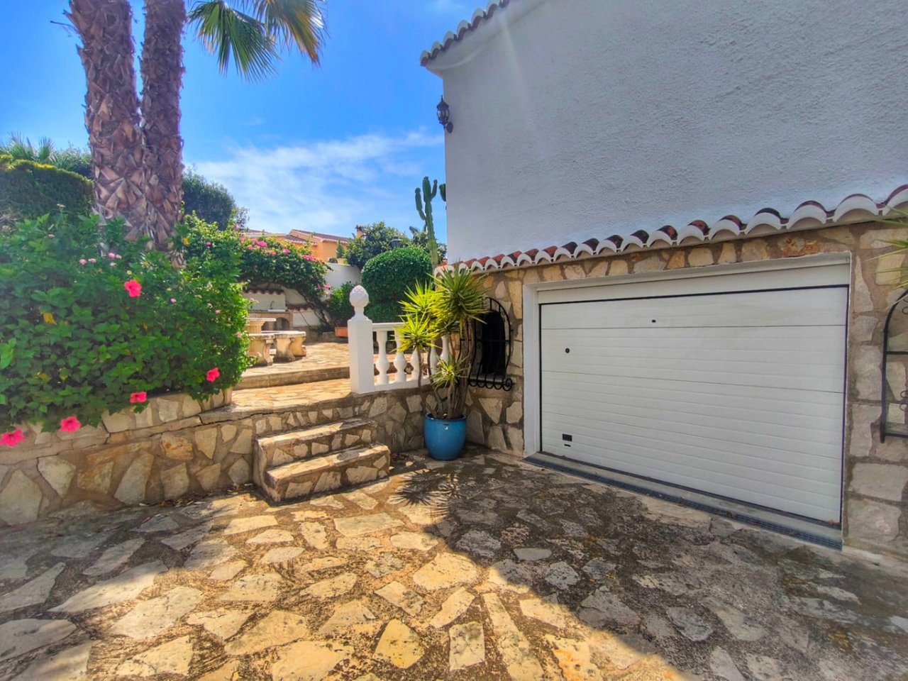 Villa de 3 dormitorios renovada en el Montgó, Dénia