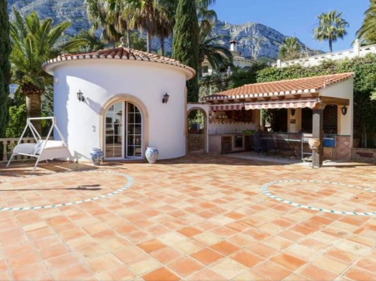 Villa con apartamento de invitados en el Montgó, Dénia