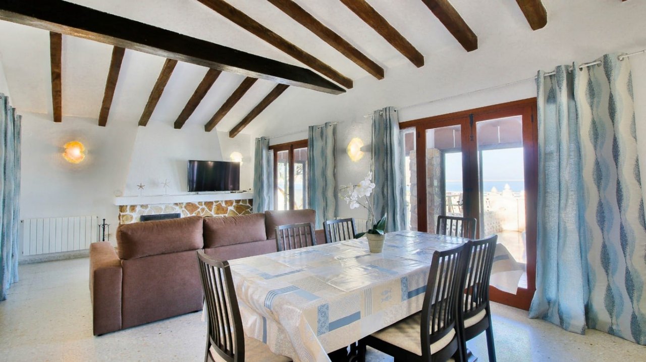 Chalet en Dénia en primera línea de playa