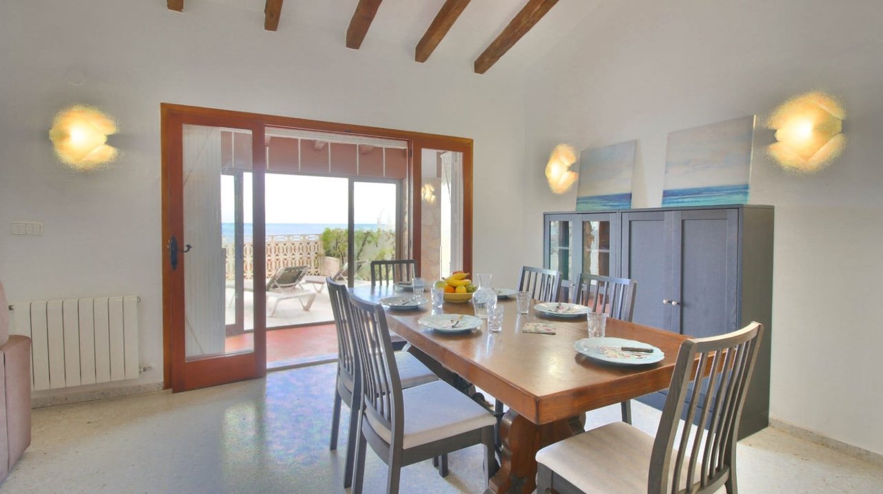 Chalet en Dénia en primera línea de playa