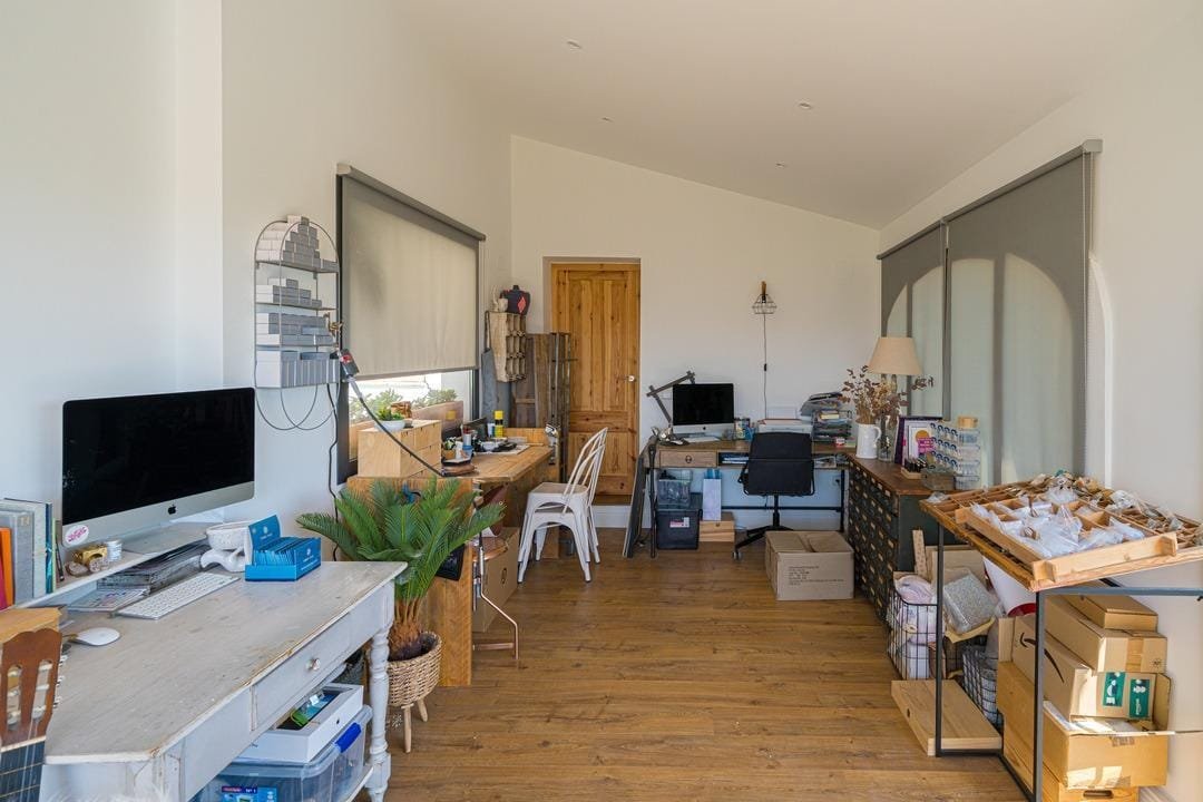 6 bedroom villa plus guest apartment in Montgó Javea