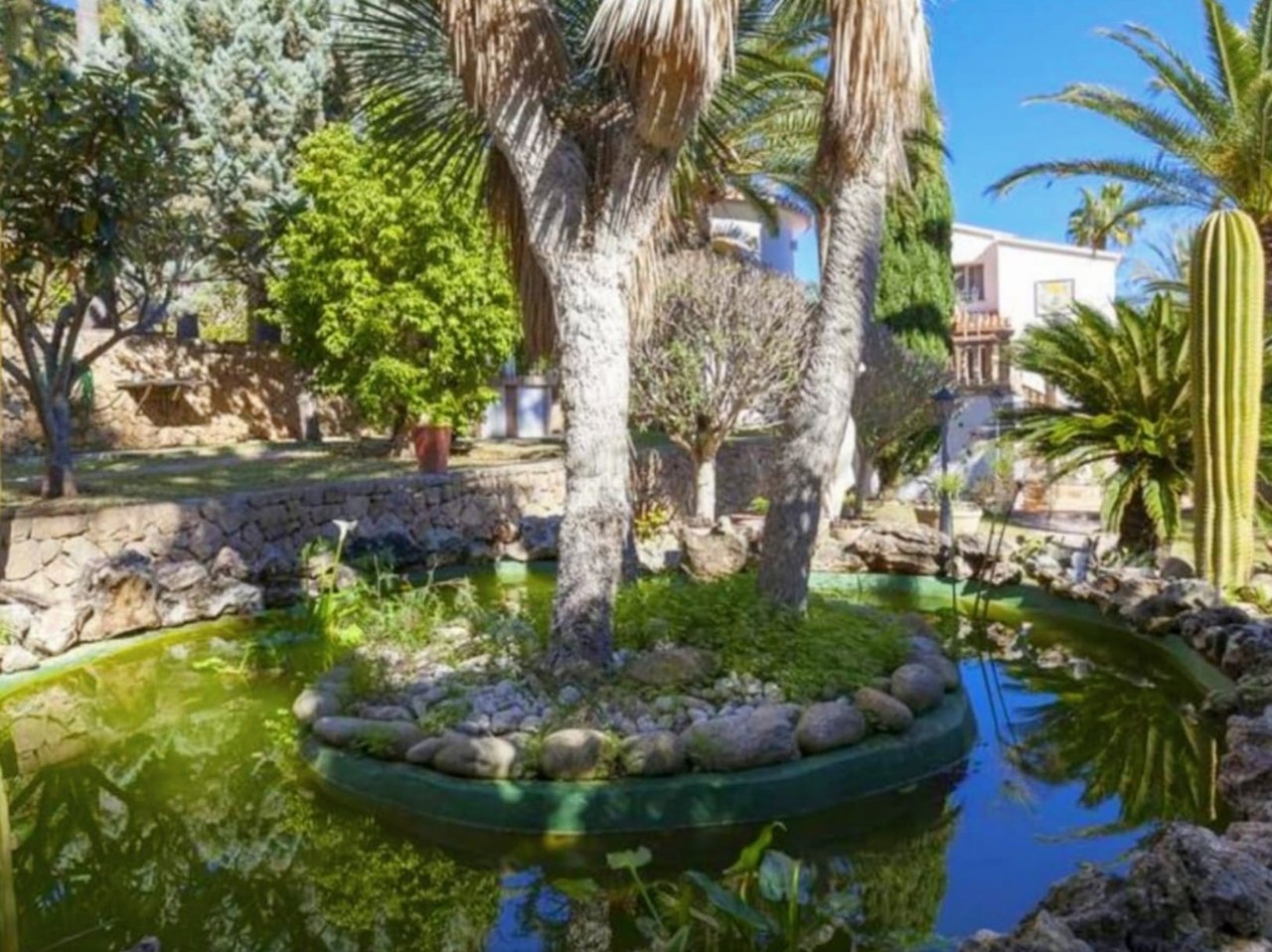 Villa con apartamento de invitados en el Montgó, Dénia