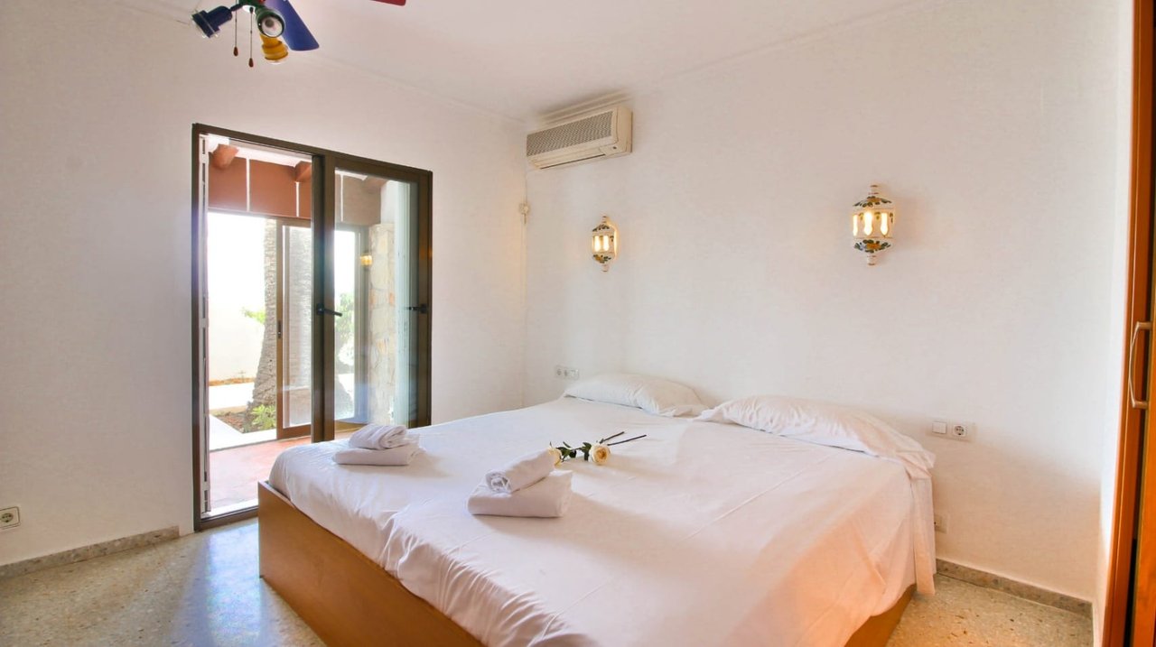 Chalet en Dénia en primera línea de playa