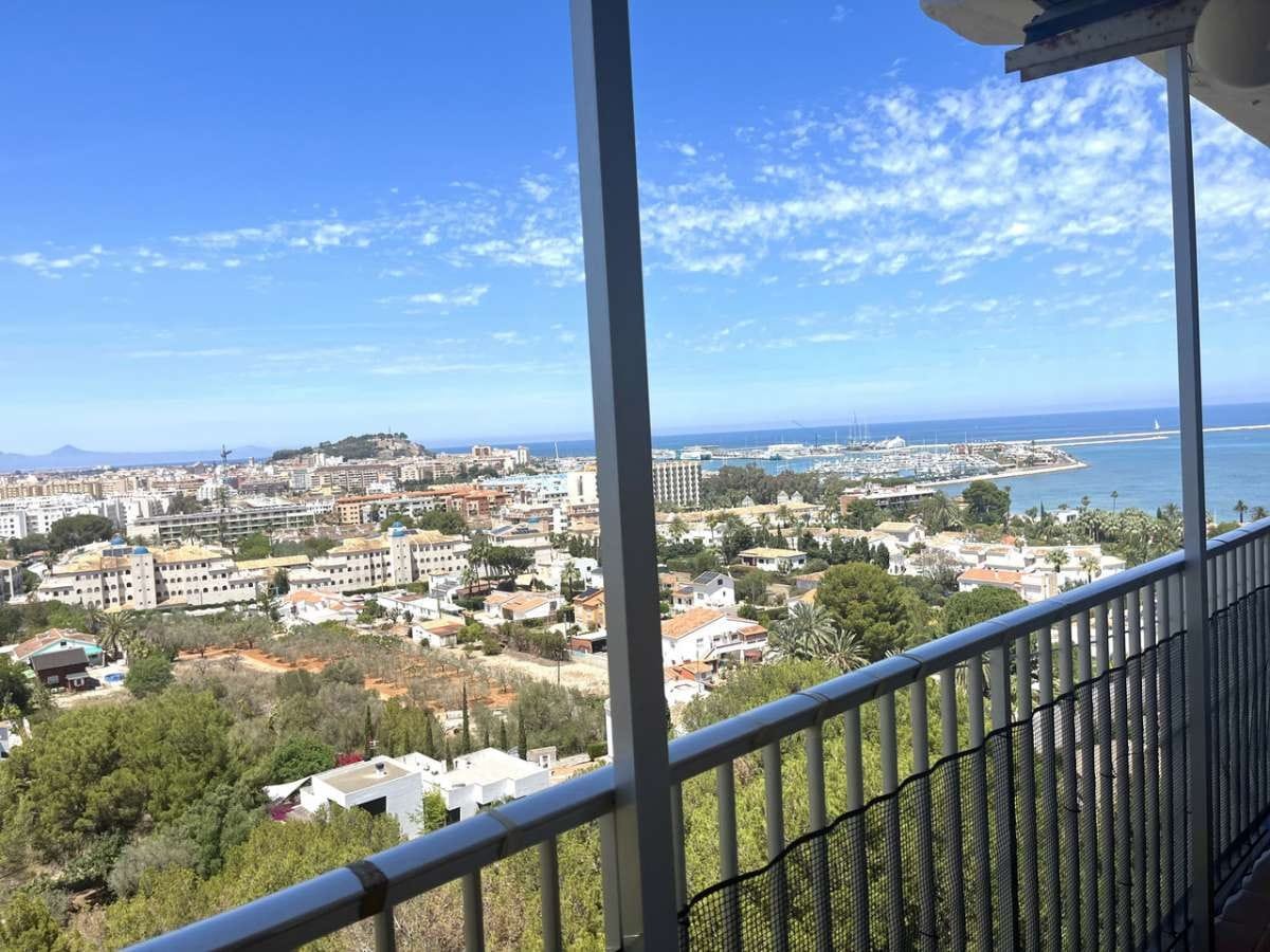 Apartment - Ground Floor Apartment en venta en Denia