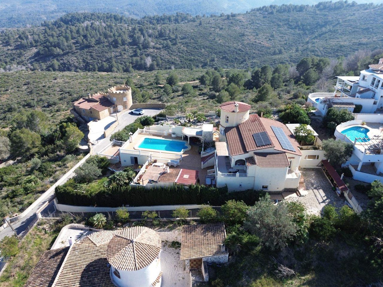 Geräumige Villa in Monte Pedreguer, Alicante