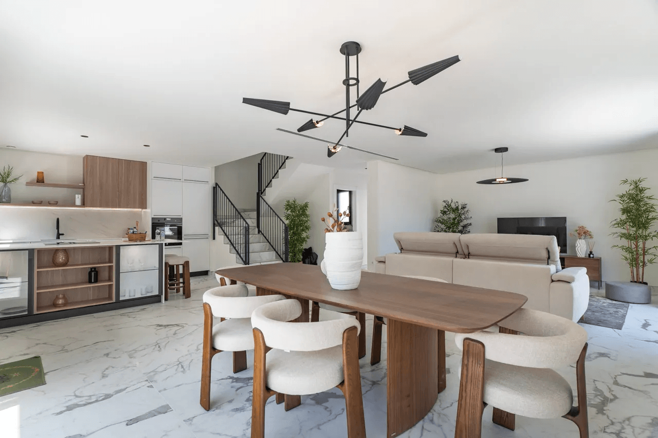 8327DEN Villa moderna a la venta en Denia.