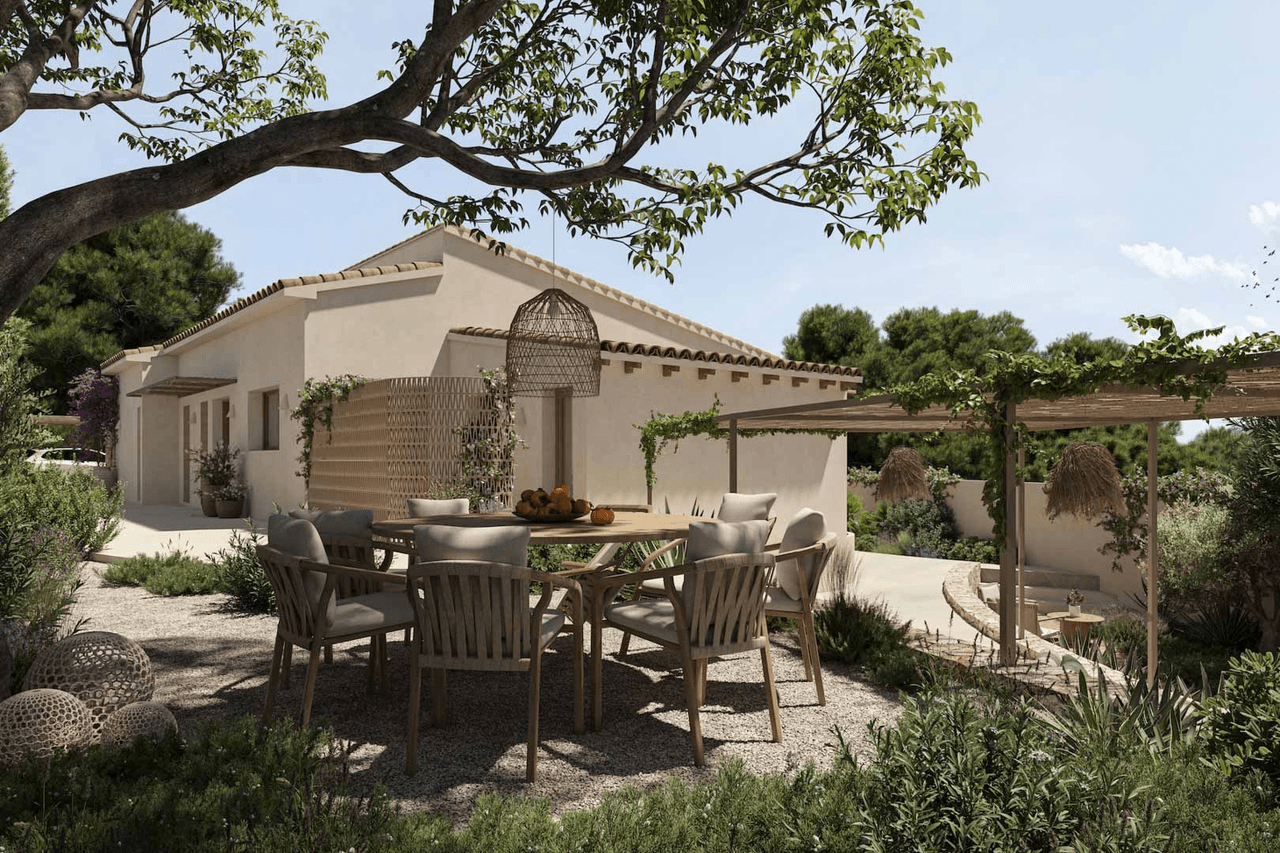 8318BEN Villa con proyecto de reforma y con vistas al mar a la venta en Benissa.