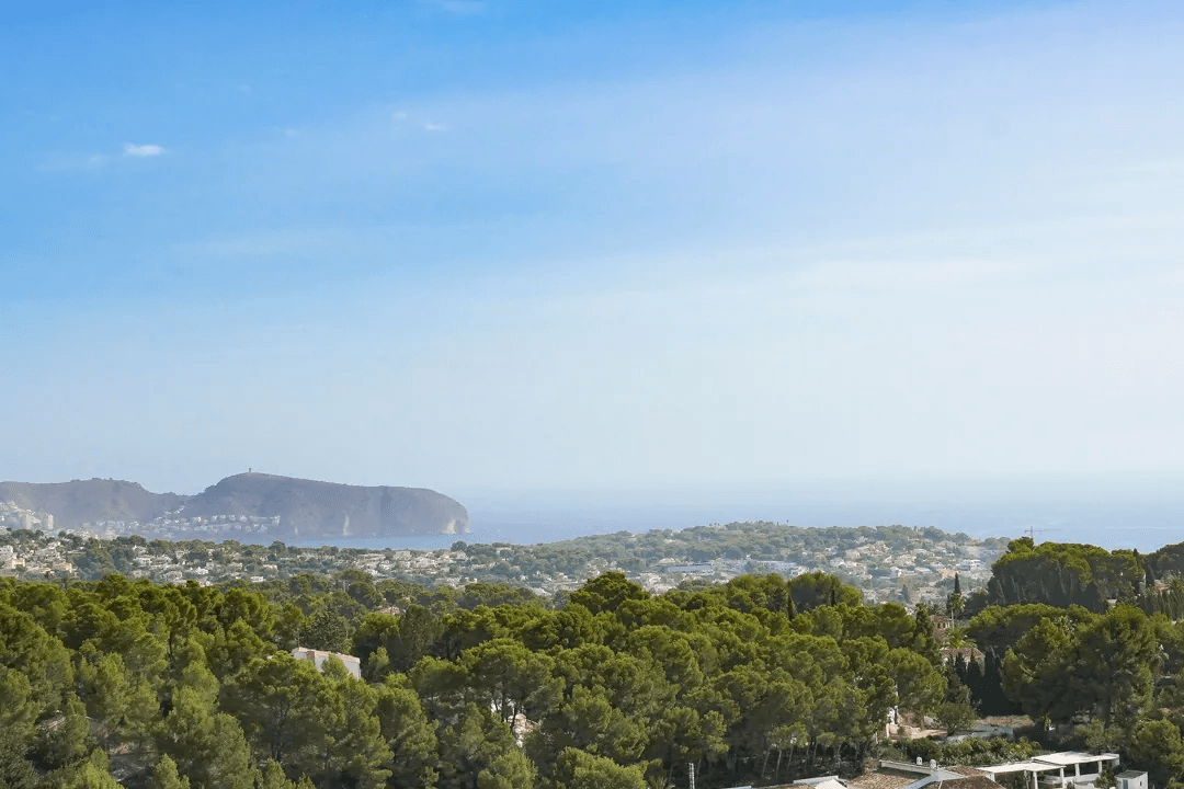 4324BEN Parcela con vistas panorámicas al mar en venta en Benissa