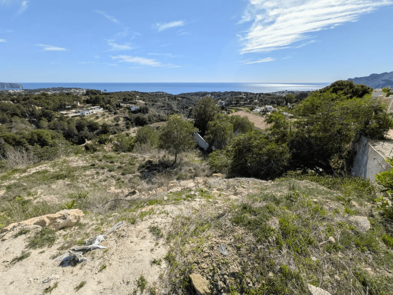 4324BEN Parcela con vistas panorámicas al mar en venta en Benissa