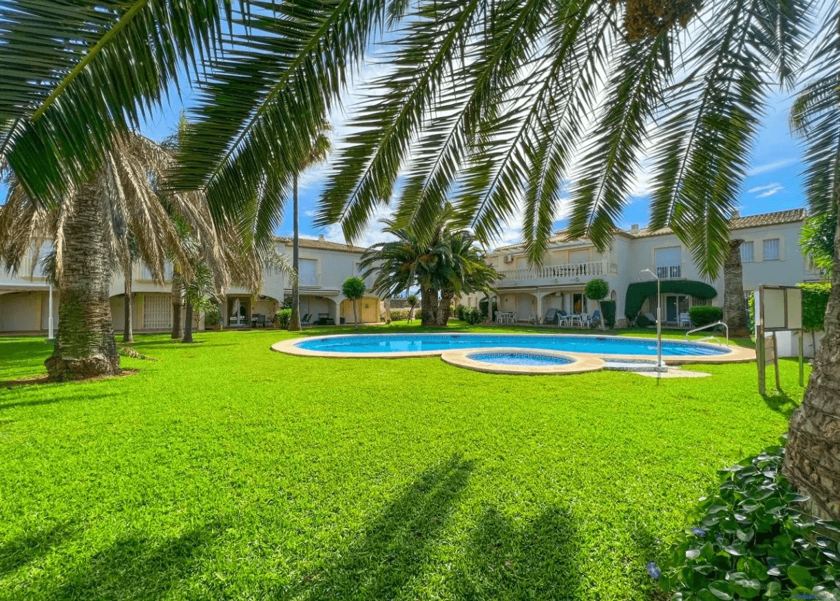 Apartamento de 2 habitaciones en les Marines, Denia