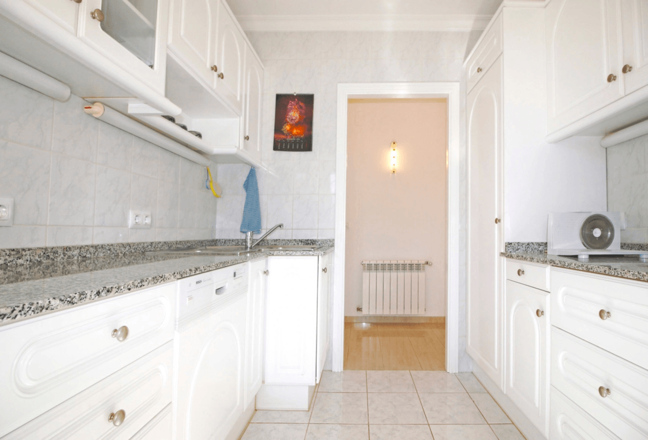 Chalet con apartamento de invitados y vistas al mar en la Marquesa, Dénia