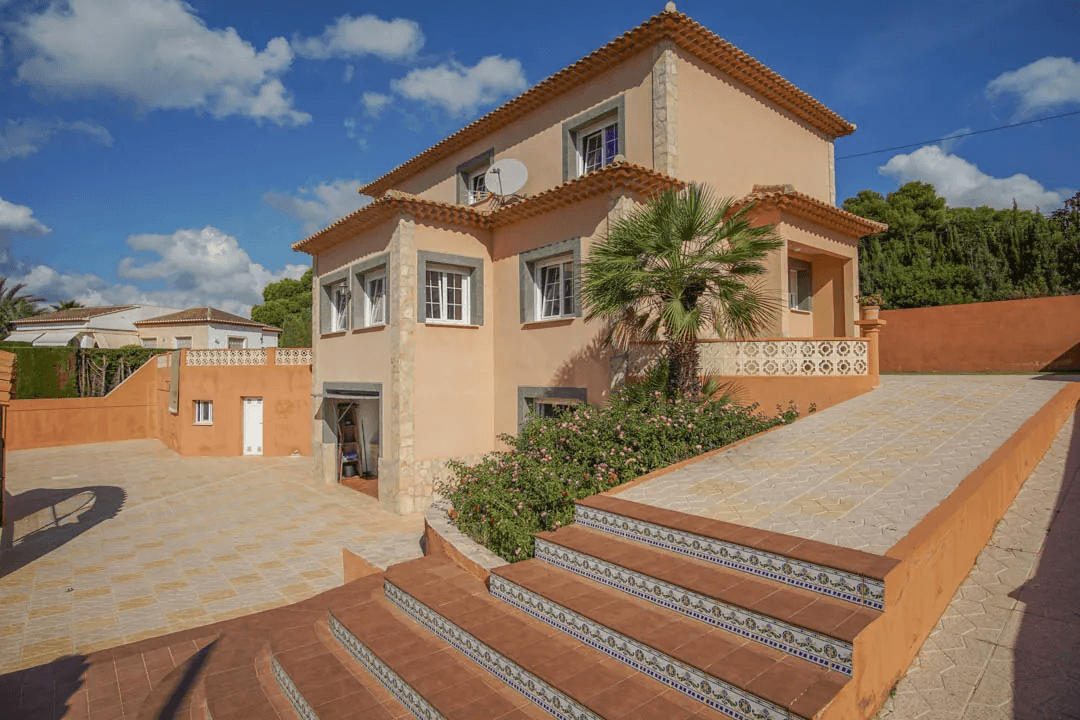 7016CAL Villa unifamiliar tradicional en venta en Calpe