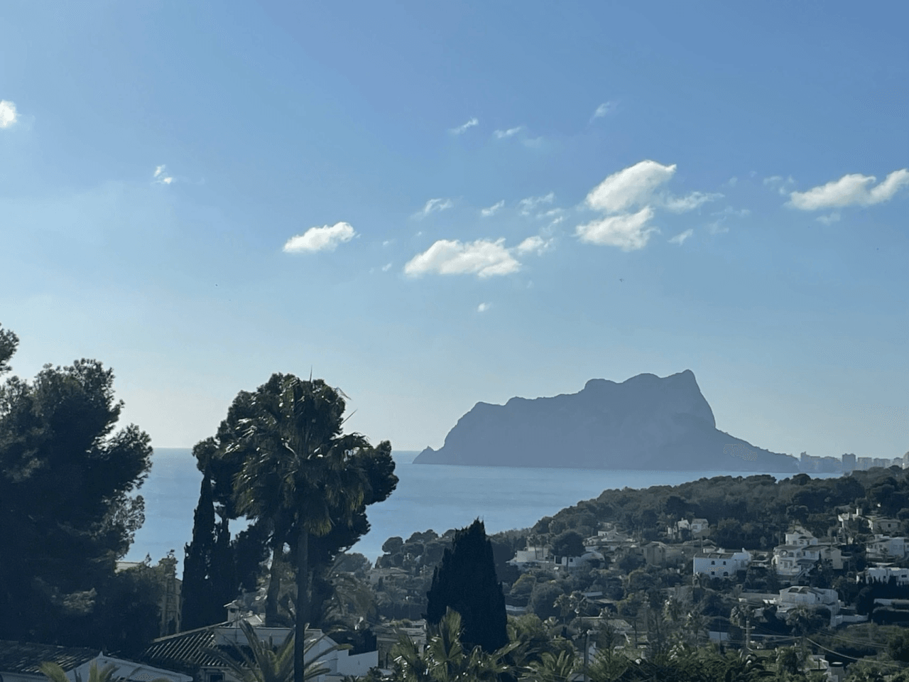 Villa de una sola planta en venta con magníficas vistas al mar, cerca de servicios en San Jaime, Benissa